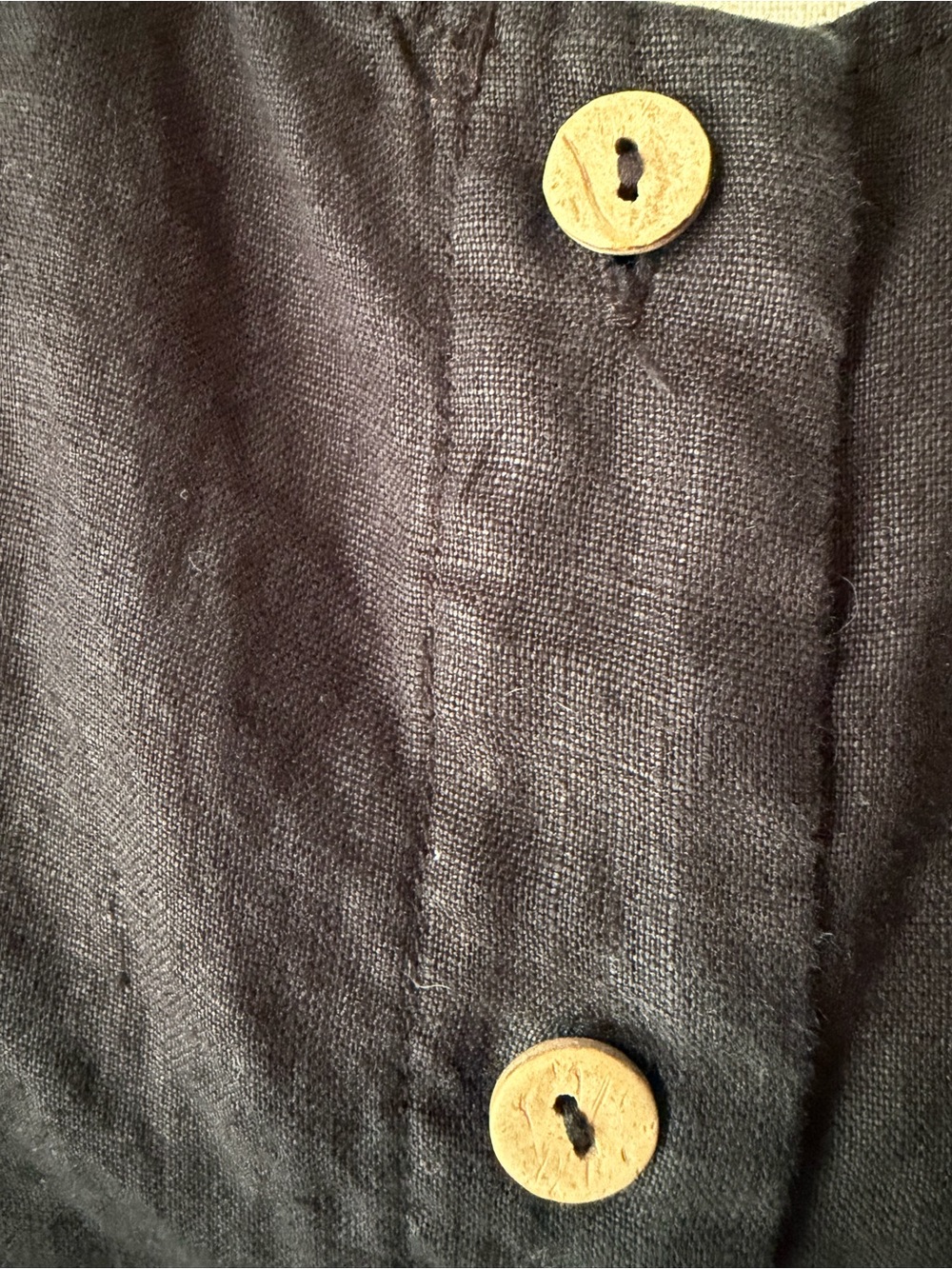 Lintico Linen Button Front Sleeveless Tank Top - Picture 11 of 14